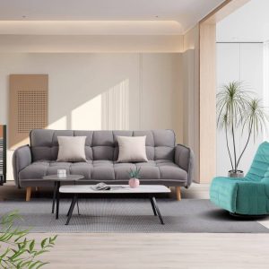 Dīvāns DIONIS ar guļamfunkciju, masīvkoka kājām un diviem dekoratīvajiem spilveniem – moderns un elegants risinājums viesistabai.